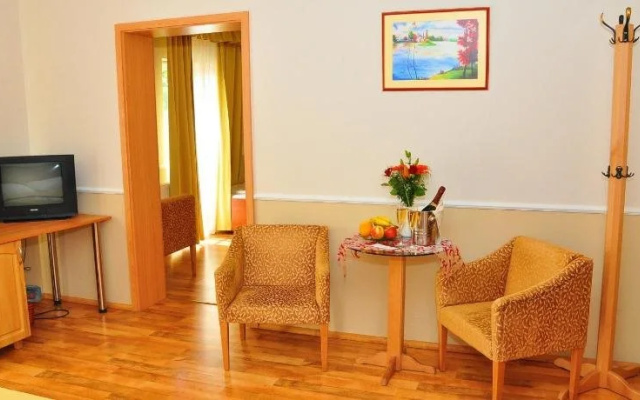 Nefelejcs Hotel