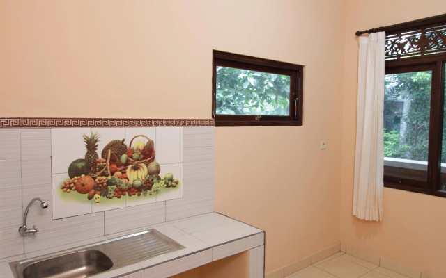 Citrus Tree Rooms - Arik