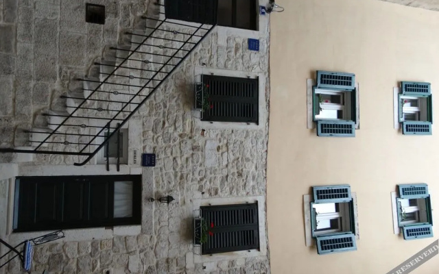 Diokles Studio Apartman