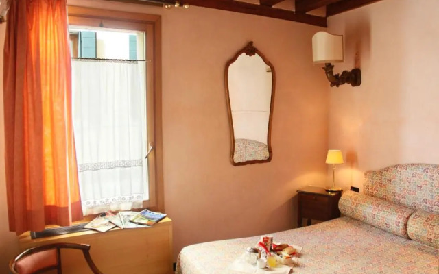 San Simeon Apartments