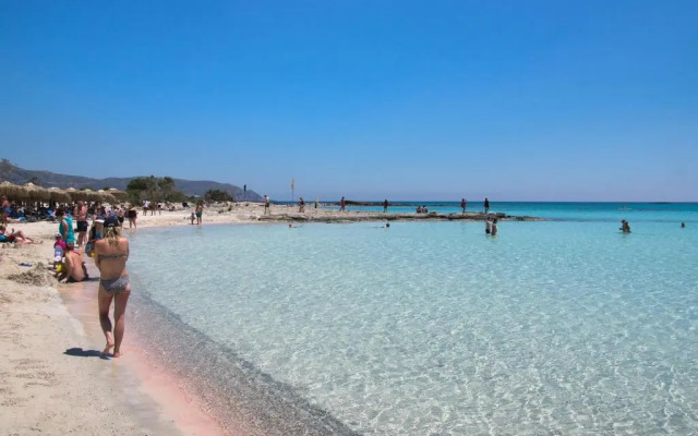 Feneri Traditional House Apt 1- 20' from Elafonisi beach