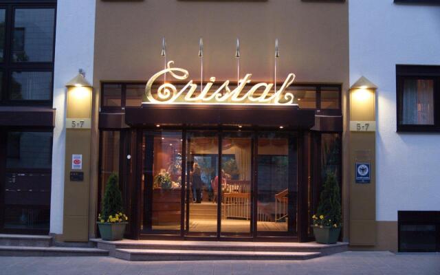 Отель Cristal Германия, Нюрнберг - 1 отзыв об отеле, цены и фото номеров - забронировать отель Cristal онлайн вид на фасад