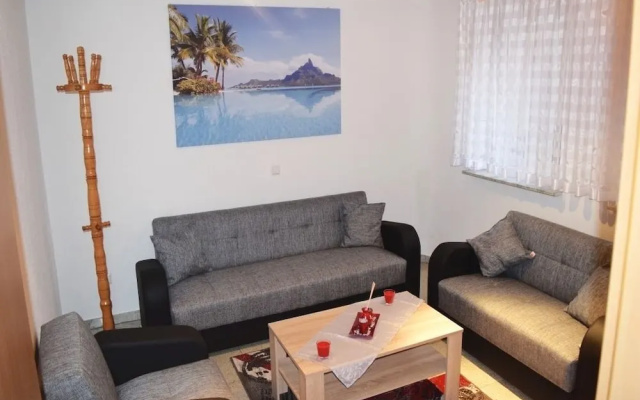 AB Apartment 98