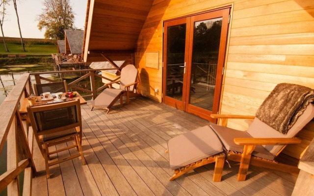 AquaLodge