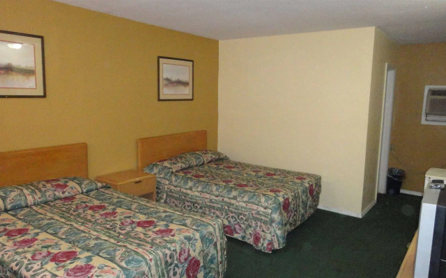 Holiday Motel