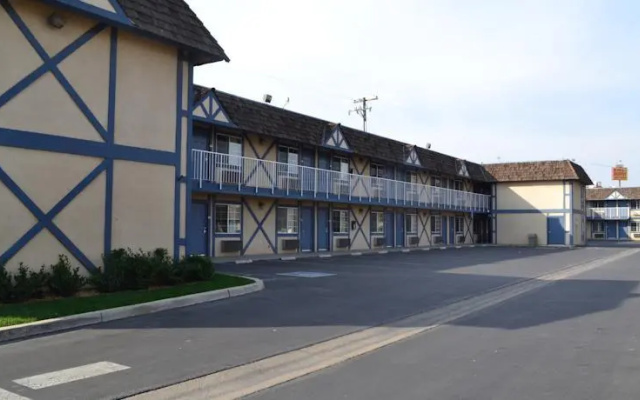 hotelImage