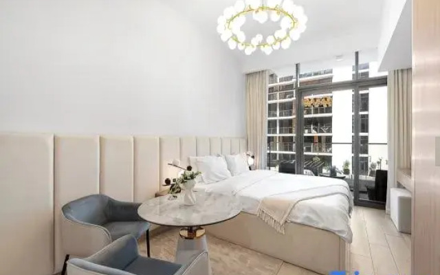 Stylish Studio with Balcony & Garden Views