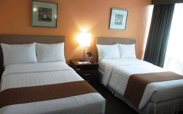 Отель Makati Crown Regency Hotel Филиппины, Макати - отзывы, цены и фото номеров - забронировать отель Makati Crown Regency Hotel онлайн комната для гостей