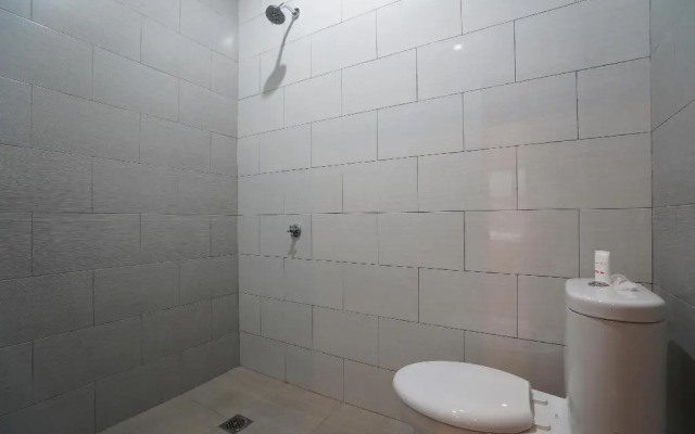 OYO 1848 TB'S Homestay