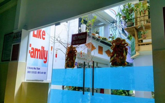 Like Family Hotel