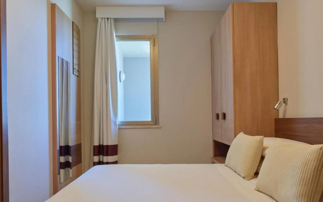 Serena Majestic Hotel Residence