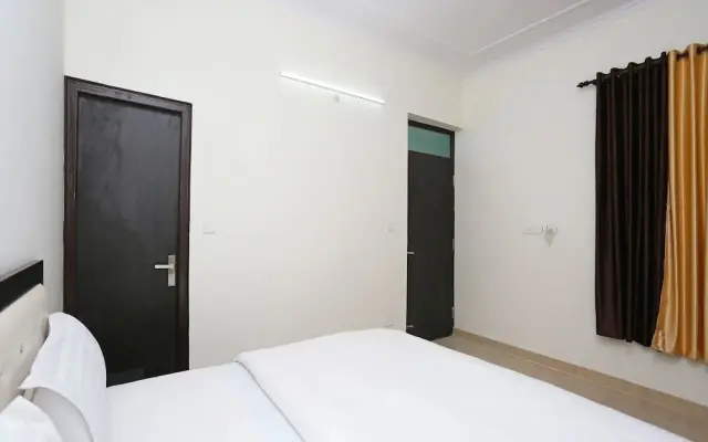 OYO 10853 Home 2BHK Bhimtal lake