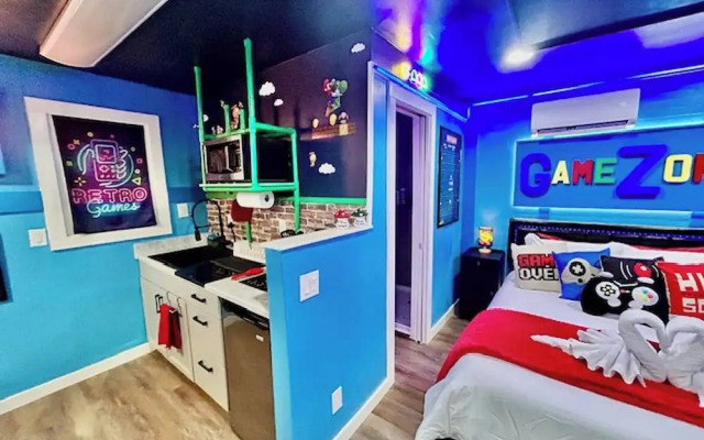 Gamezone With Pacma Arcade, Wifi, Free Parking