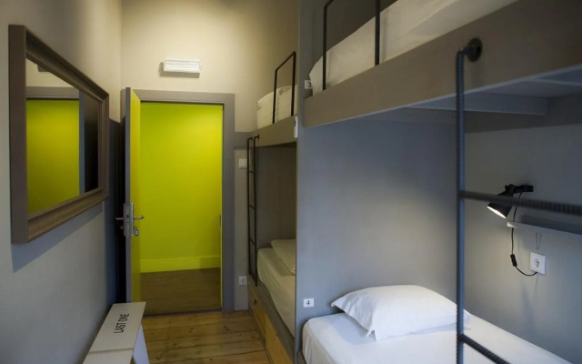 Goodmorning Solo Traveller Hostel