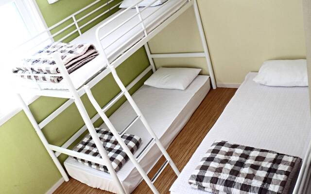 KW Hongdae Hostel вид на фасад
