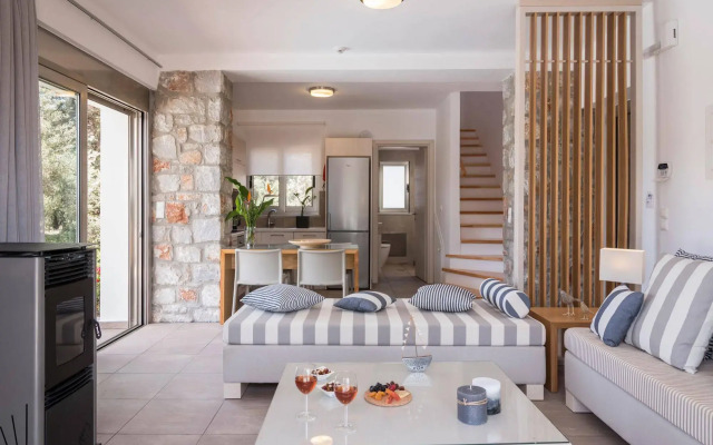 Cedar Bay Beachside Villas