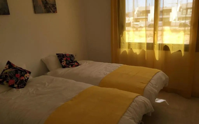 Playamar Iv Calle De La Rosalia 90A