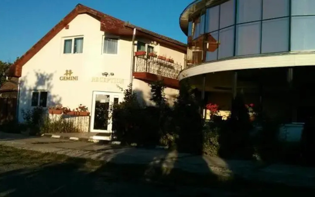 Motel Gemini