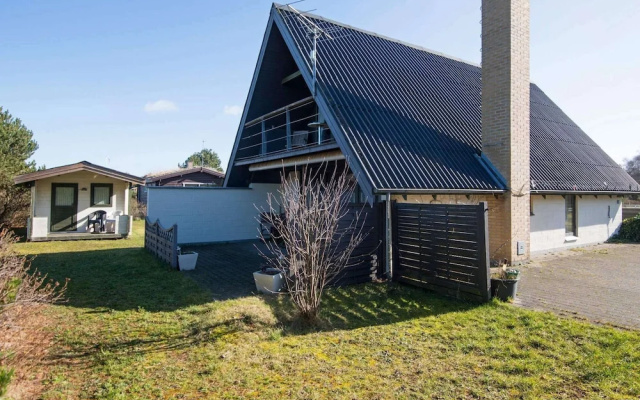 8 Person Holiday Home in Glesborg-by Traum