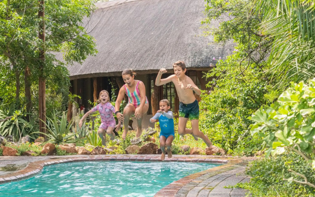 Kambaku Safari Lodge