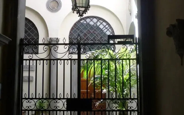 Buondelmonti Palace