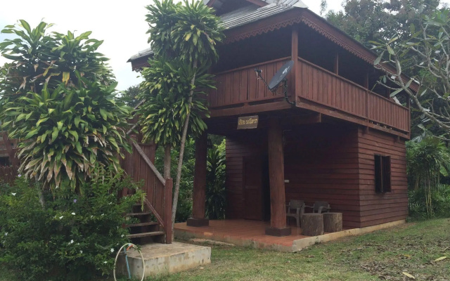 Baan Lhong Doi Resort