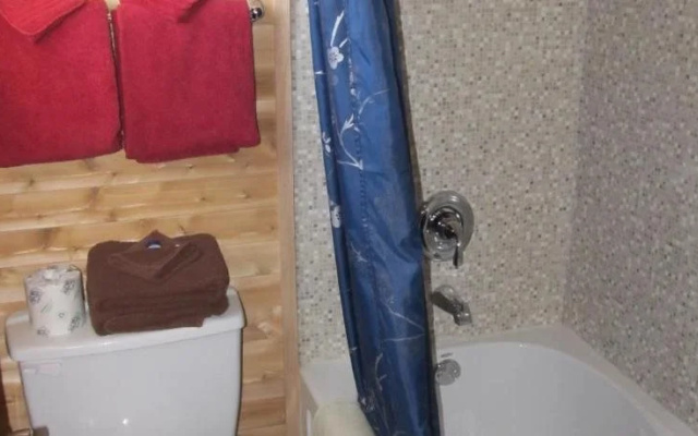 Hide Away Inn