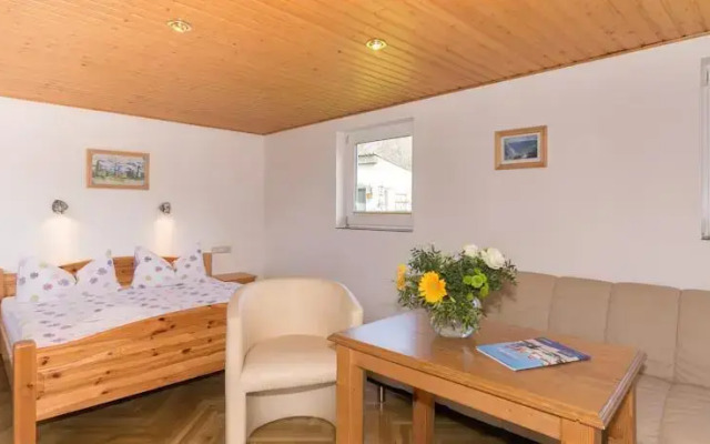 Pension Middel