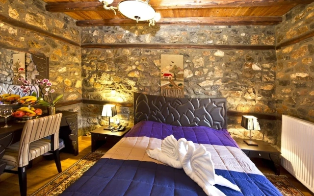 Lithos Hotel & Spa