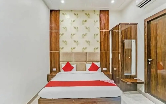 Hotel Mohan Palace