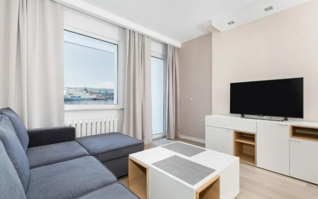 Premium apartment with a port view by Renters