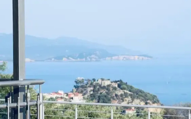 Villa Thomas Nakas