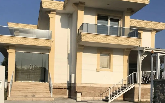 King Villa
