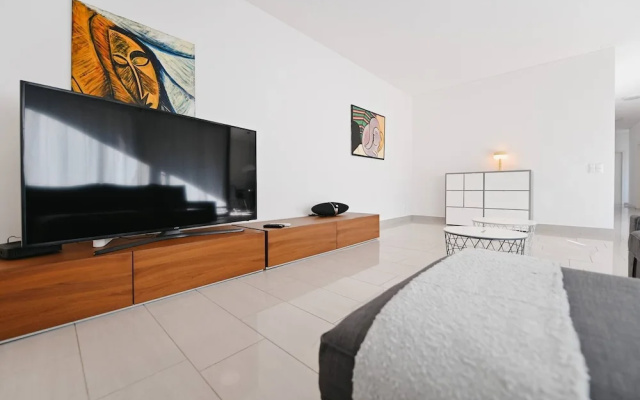 Central Plaza Apartment 3 in Lugano