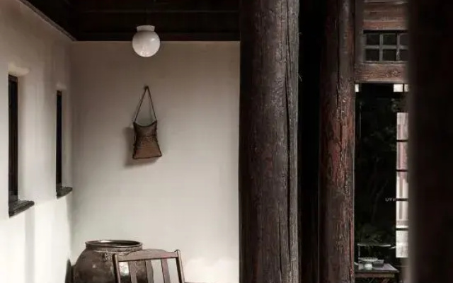 Lijiang Old Town Lanshe Hotel
