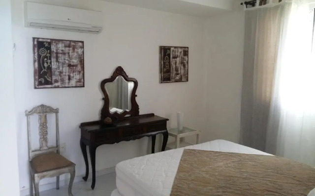 Habana Beach Flat