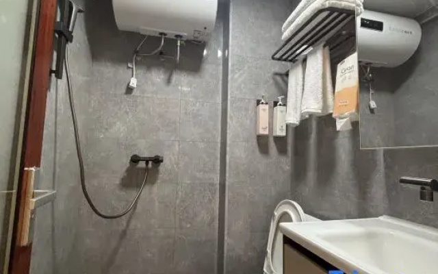 The Magpie Homestay (Hongxing Macalline Branch)