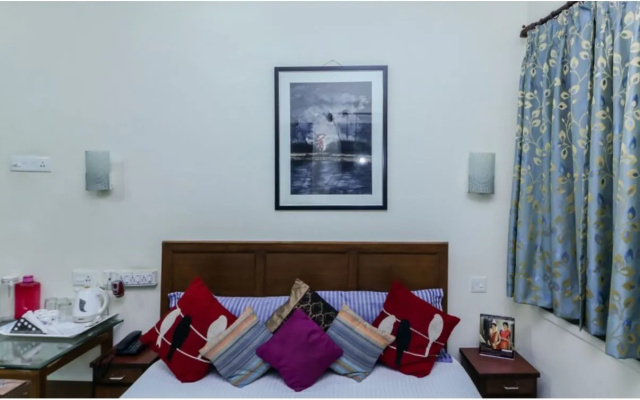 Hotel Basera