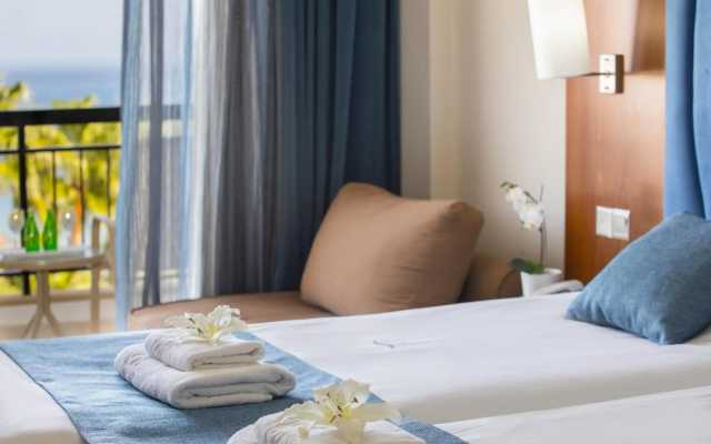 Tsokkos Anastasia Beach Hotel