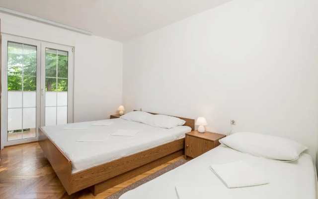 Stunning Home in Barbat-rab With Wifi and 2 Bedrooms