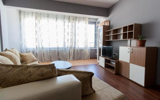 Art I Apartments