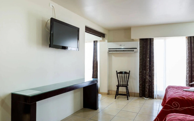 Hotel Raldos Inn