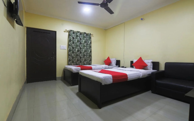 Matree Lodge By OYO Rooms