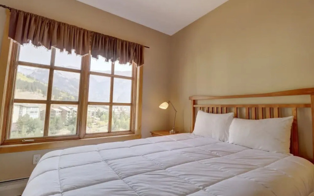 Largest Condo In Passage Point, Vaulted Ceilings, Huge Balcony - PP514 by Redawning