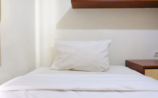 Homey And Modern Designed 2Br Apartment Parahyangan Residence