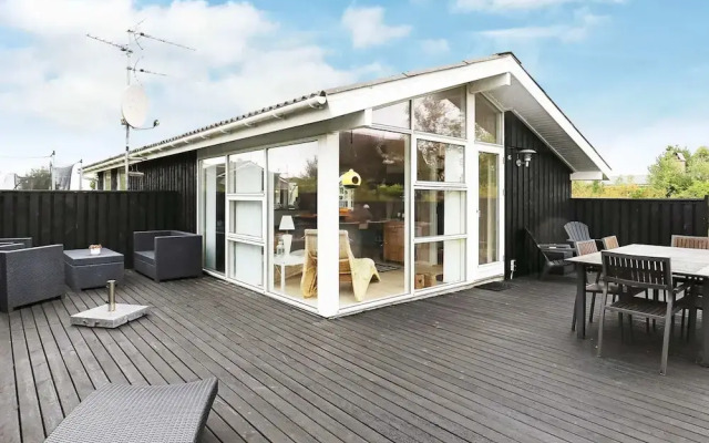 6 Person Holiday Home in Frederikshavn