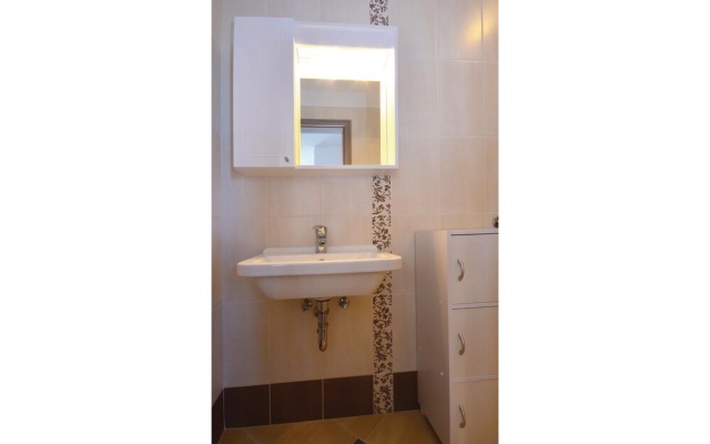 Nice Home in Privlaka With Wifi and 2 Bedrooms