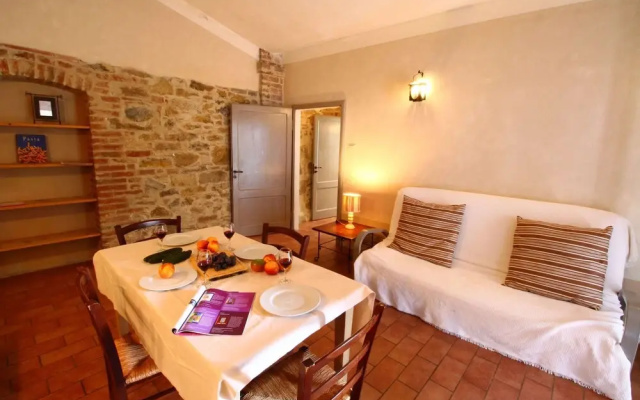 Agriturismo Near Lake Trasimeno With Pool