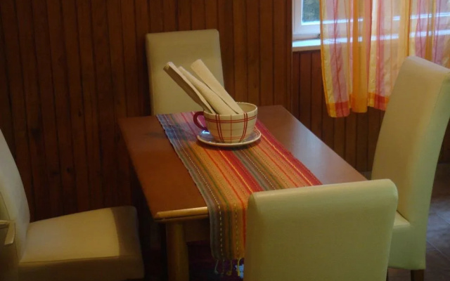 Anmar Apartments