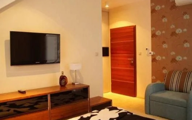 Villa 4 You